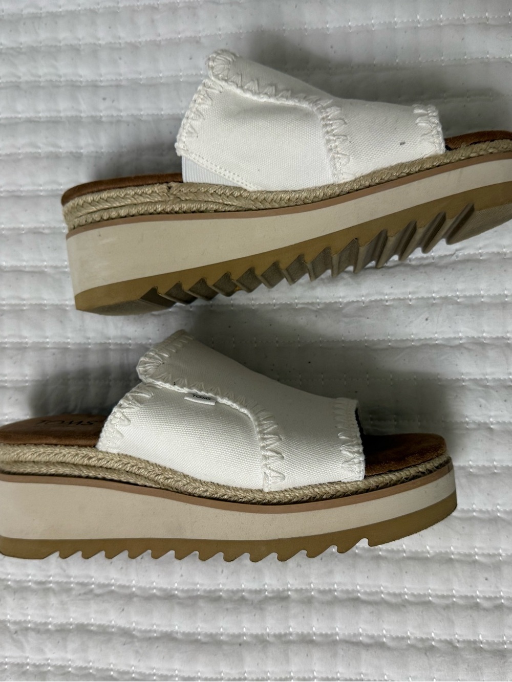 TOMS White Canvas Slide Sandals with Brown Footbed - Picture 3 of 3